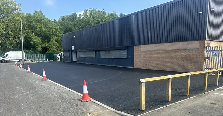 Space Groundworks is an experienced groundwork contractor specialising in tarmacadam surfaces for commercial and residential projects throughout the North West and further afield.