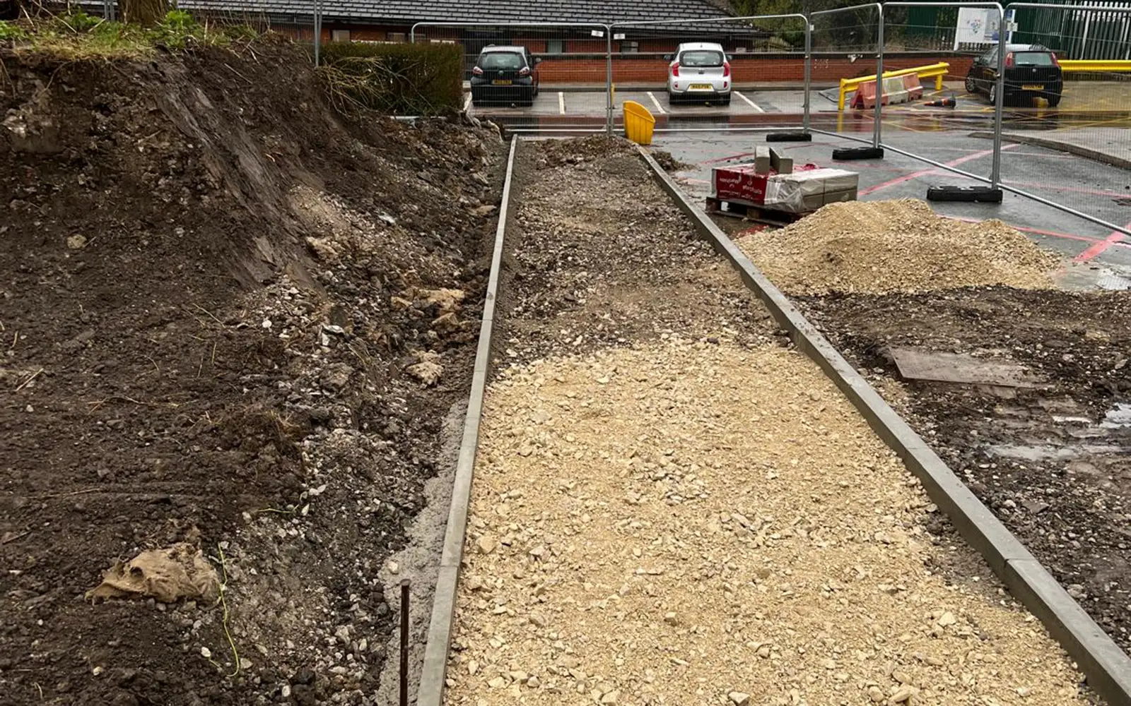 Space Groundworks’ comprehensive groundworks service ranges from excavation & installation of footings and concrete slab to ducting installation, plant operations and earth works (such as bulk soil disposal, remediation, and cut and fill).