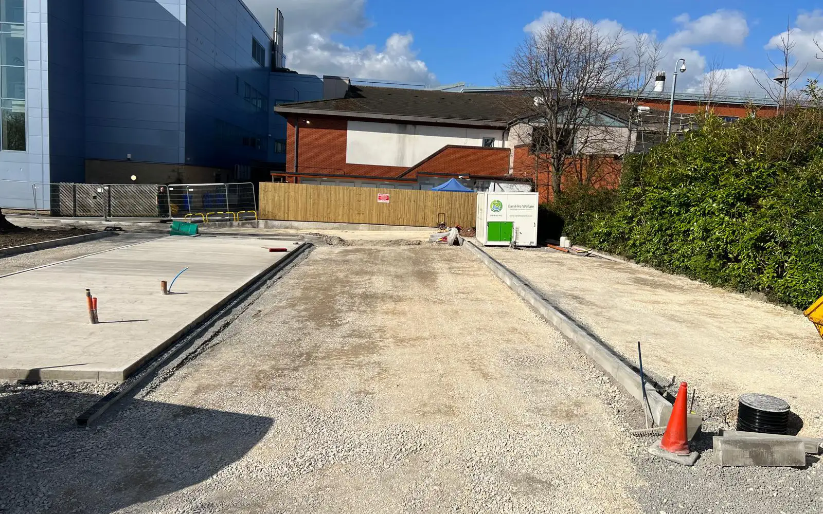 Space Groundworks’ comprehensive groundworks service ranges from excavation & installation of footings and concrete slab to ducting installation, plant operations and earth works (such as bulk soil disposal, remediation, and cut and fill).