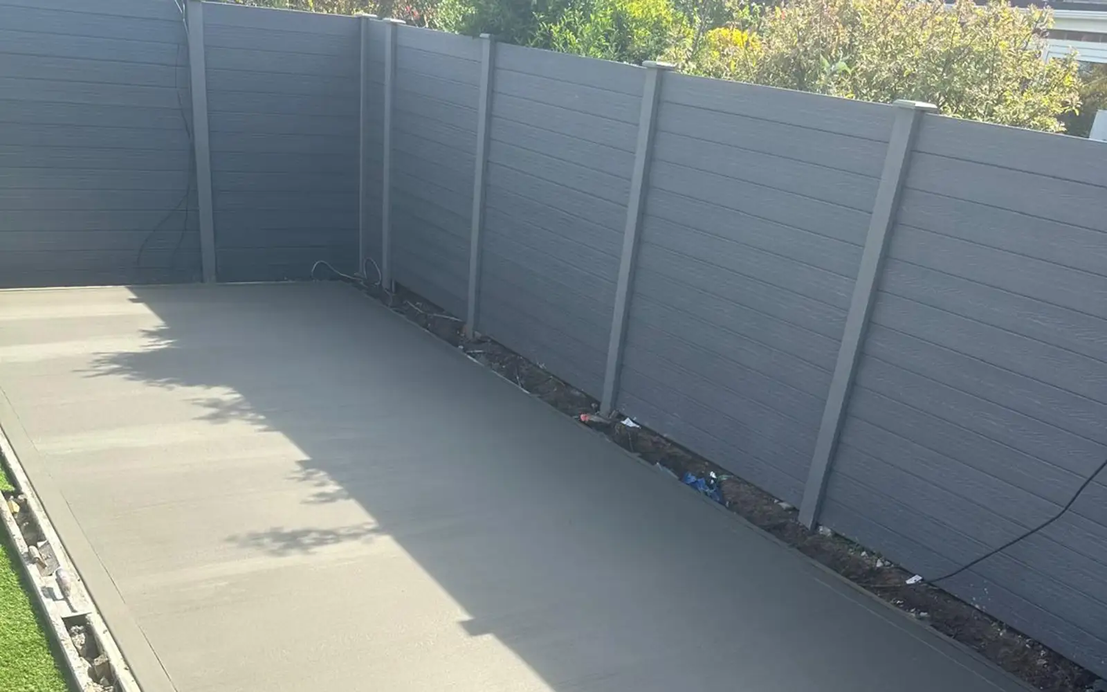 Space Groundworks offer a professional soft and hard landscaping service to all our domestic and commercial customers that can enhance curb appeal and create stunning outdoor environments.