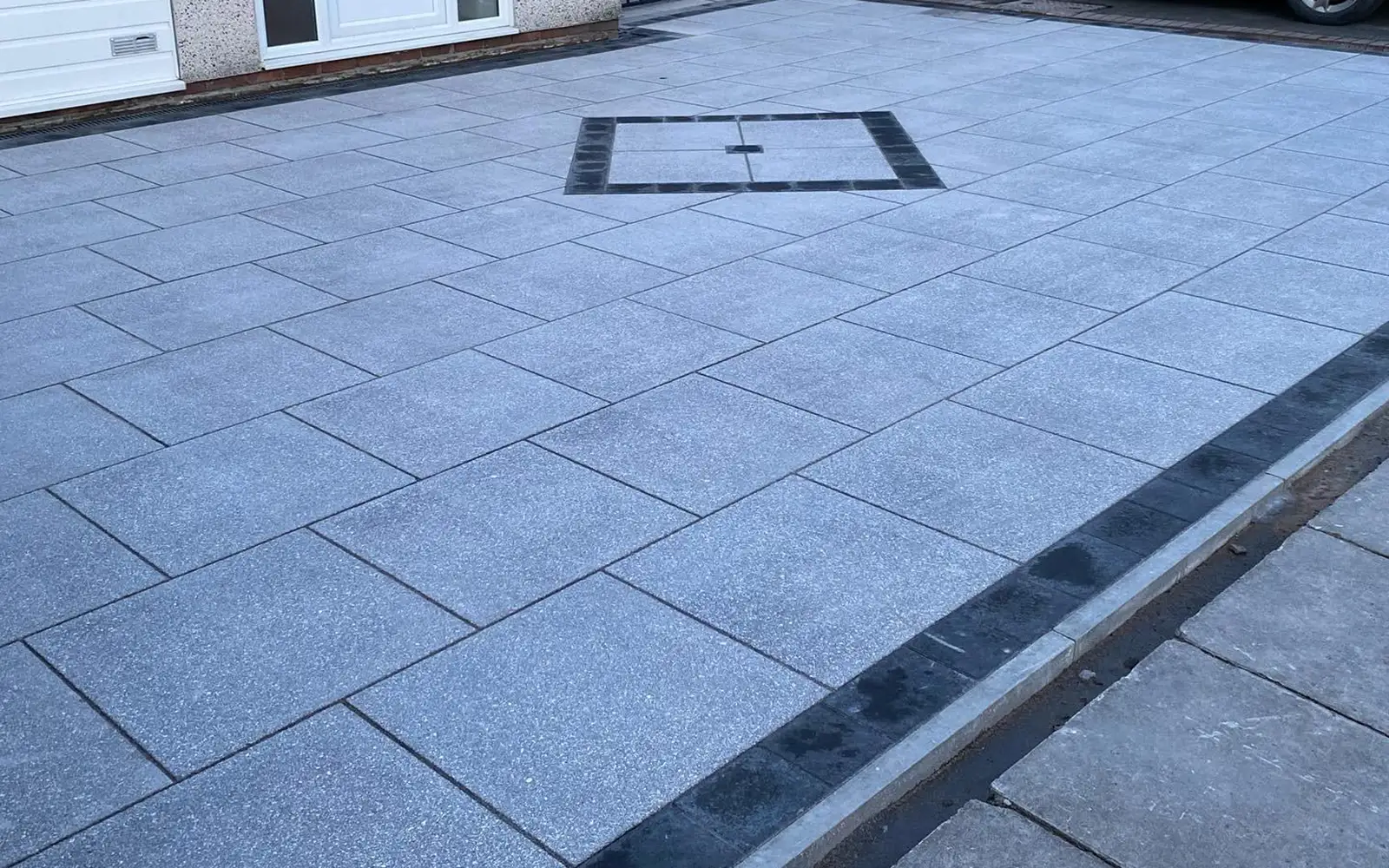 Space Groundworks offer a professional soft and hard landscaping service to all our domestic and commercial customers that can enhance curb appeal and create stunning outdoor environments.