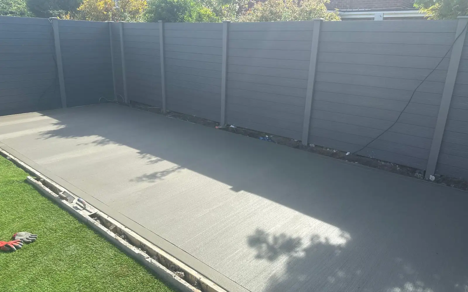 Space Groundworks offer a professional soft and hard landscaping service to all our domestic and commercial customers that can enhance curb appeal and create stunning outdoor environments.