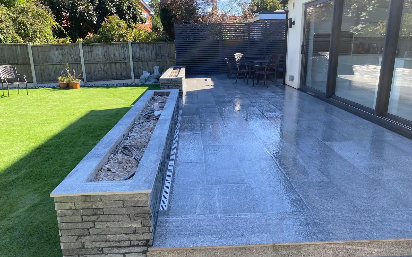 Space Groundworks offer a professional soft and hard landscaping service to all our domestic and commercial customers that can enhance curb appeal and create stunning outdoor environments.