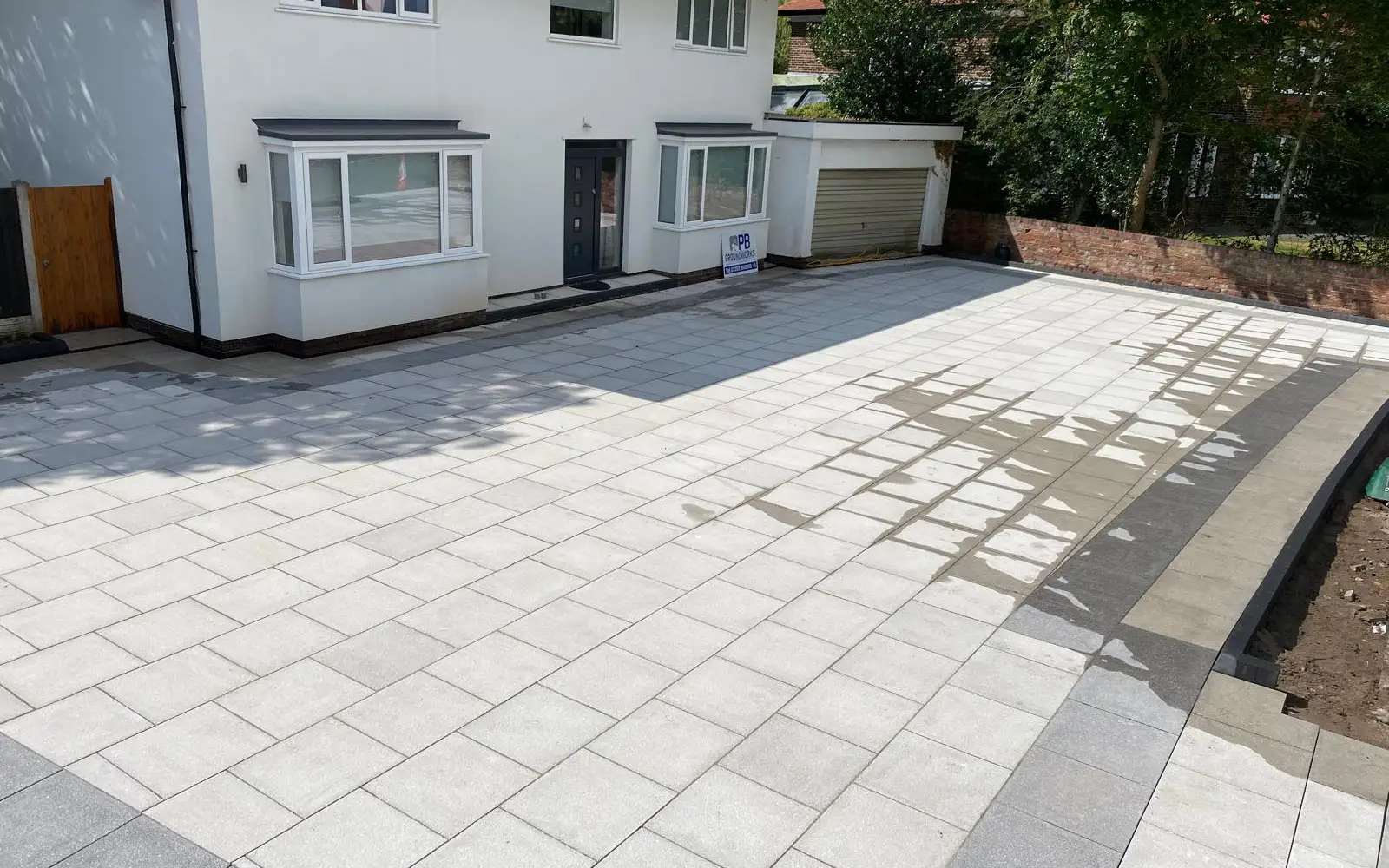 Space Groundworks offer a professional soft and hard landscaping service to all our domestic and commercial customers that can enhance curb appeal and create stunning outdoor environments.