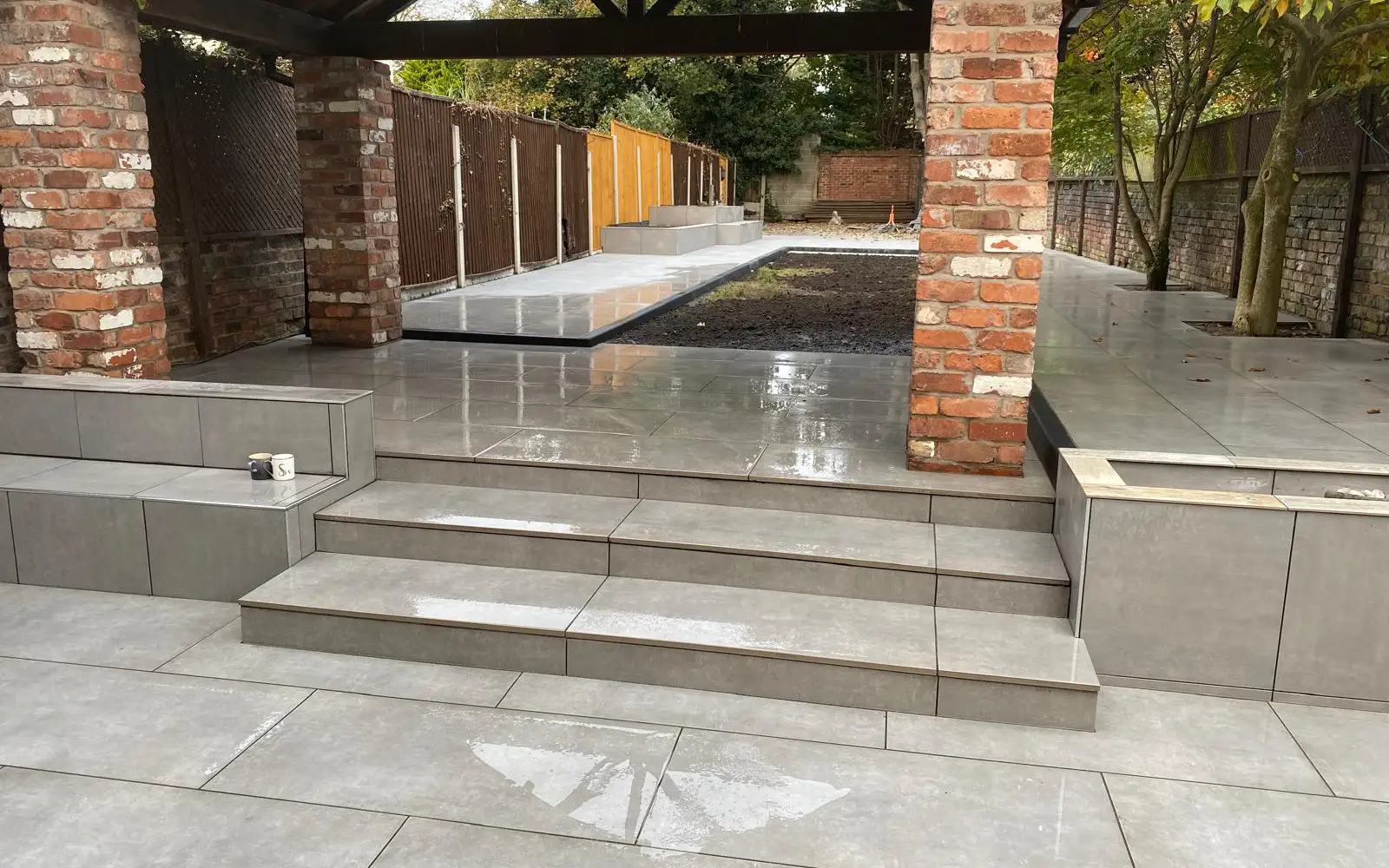 Space Groundworks offer a professional soft and hard landscaping service to all our domestic and commercial customers that can enhance curb appeal and create stunning outdoor environments.
